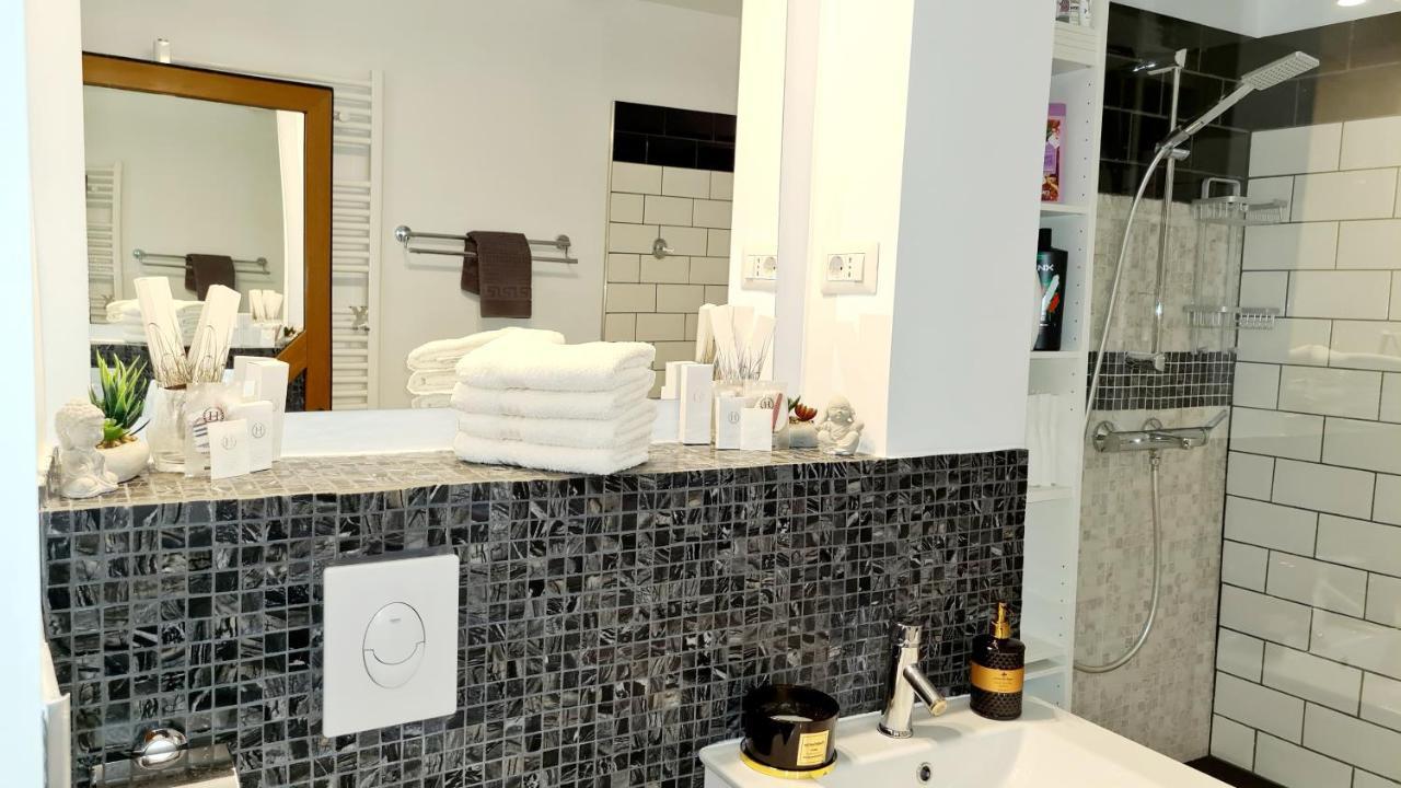 La Fluturi Apartament Daire Suceava Dış mekan fotoğraf